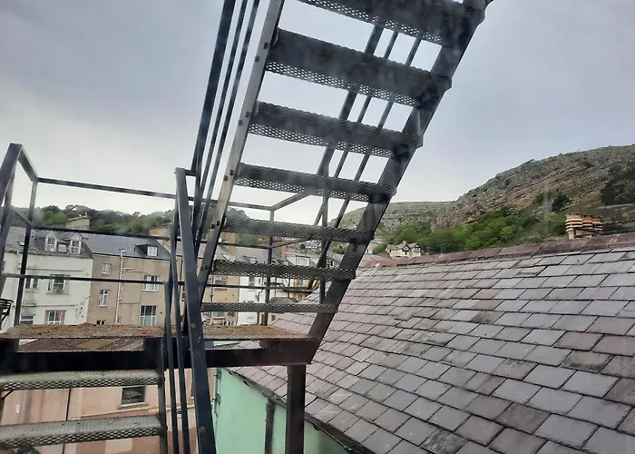Hen Dy Bed & Breakfast Llandudno